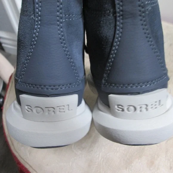 new SOREL EXPLORER girls Navy Blue LACE INDIA winter boots Sz 9